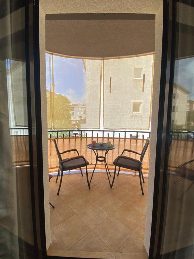 روفينج Apartment Sara المظهر الخارجي الصورة