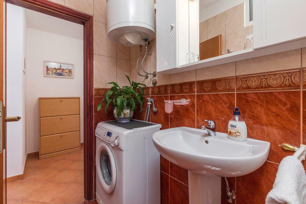 روفينج Apartment Sara المظهر الخارجي الصورة