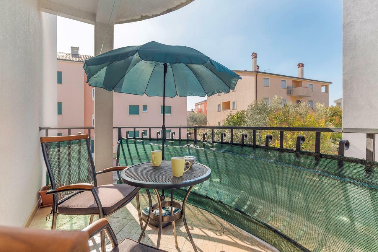 روفينج Apartment Sara المظهر الخارجي الصورة